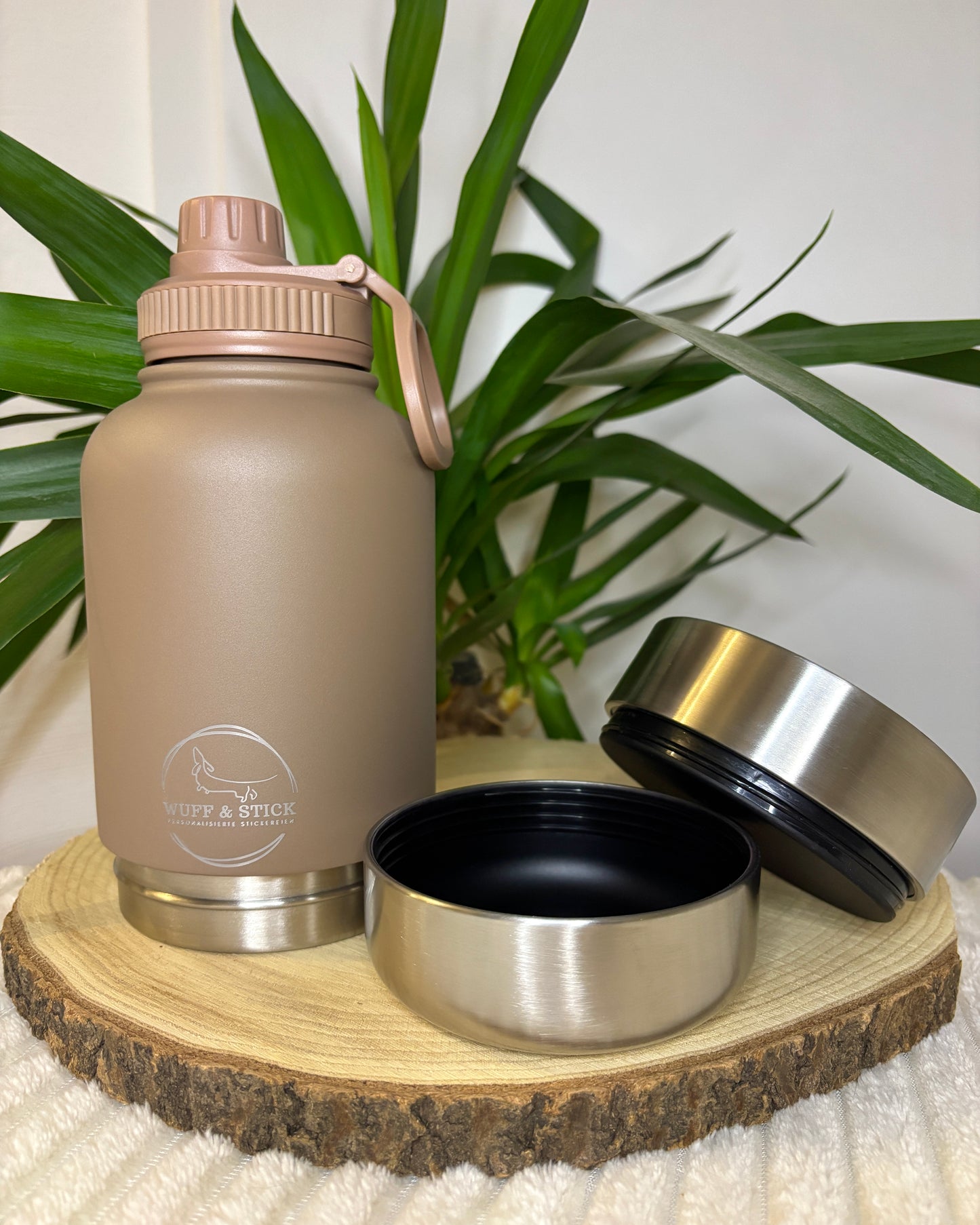 Thermosflasche inkl. Näpfe