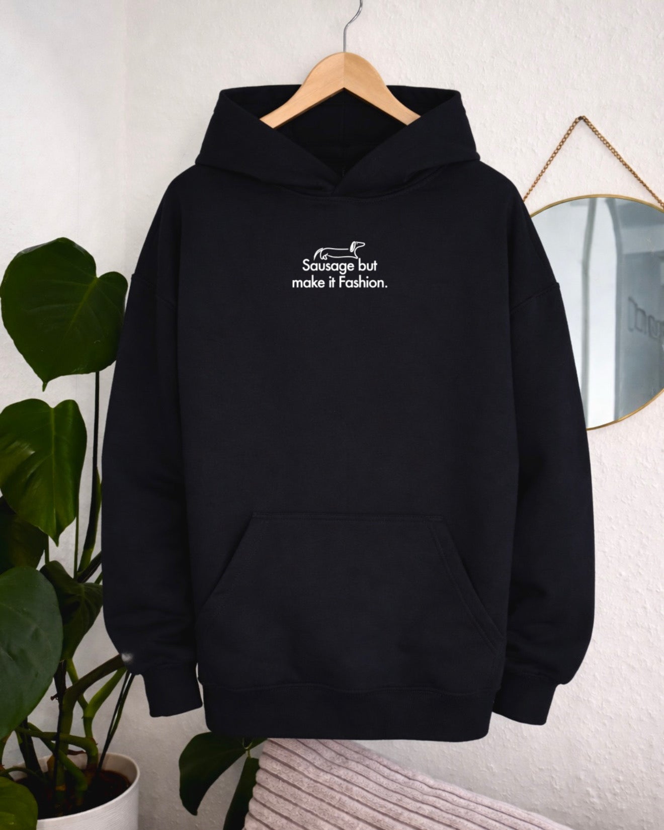 Hoodie „Sausage but make it fashion.“