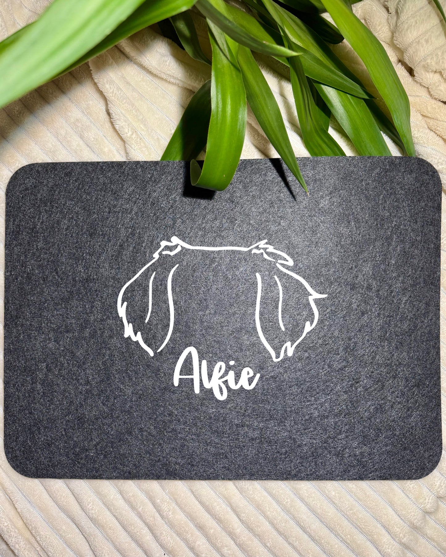 Napfunterlage Hundeohren personalisiert