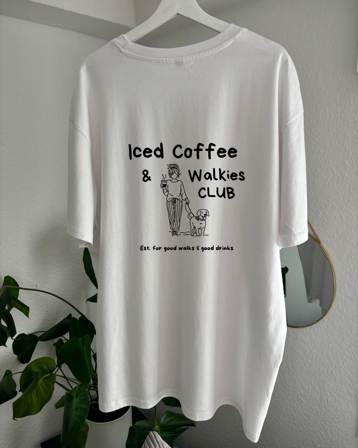 T-Shirt „Iced Coffee & Walkies“