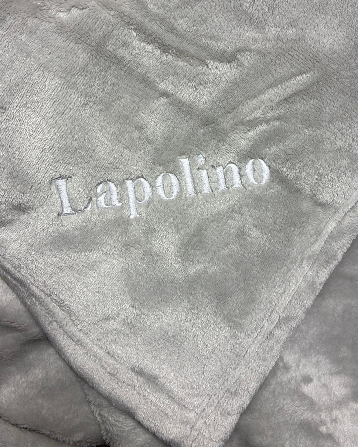 Kuscheldecke Hellgrau personalisiert