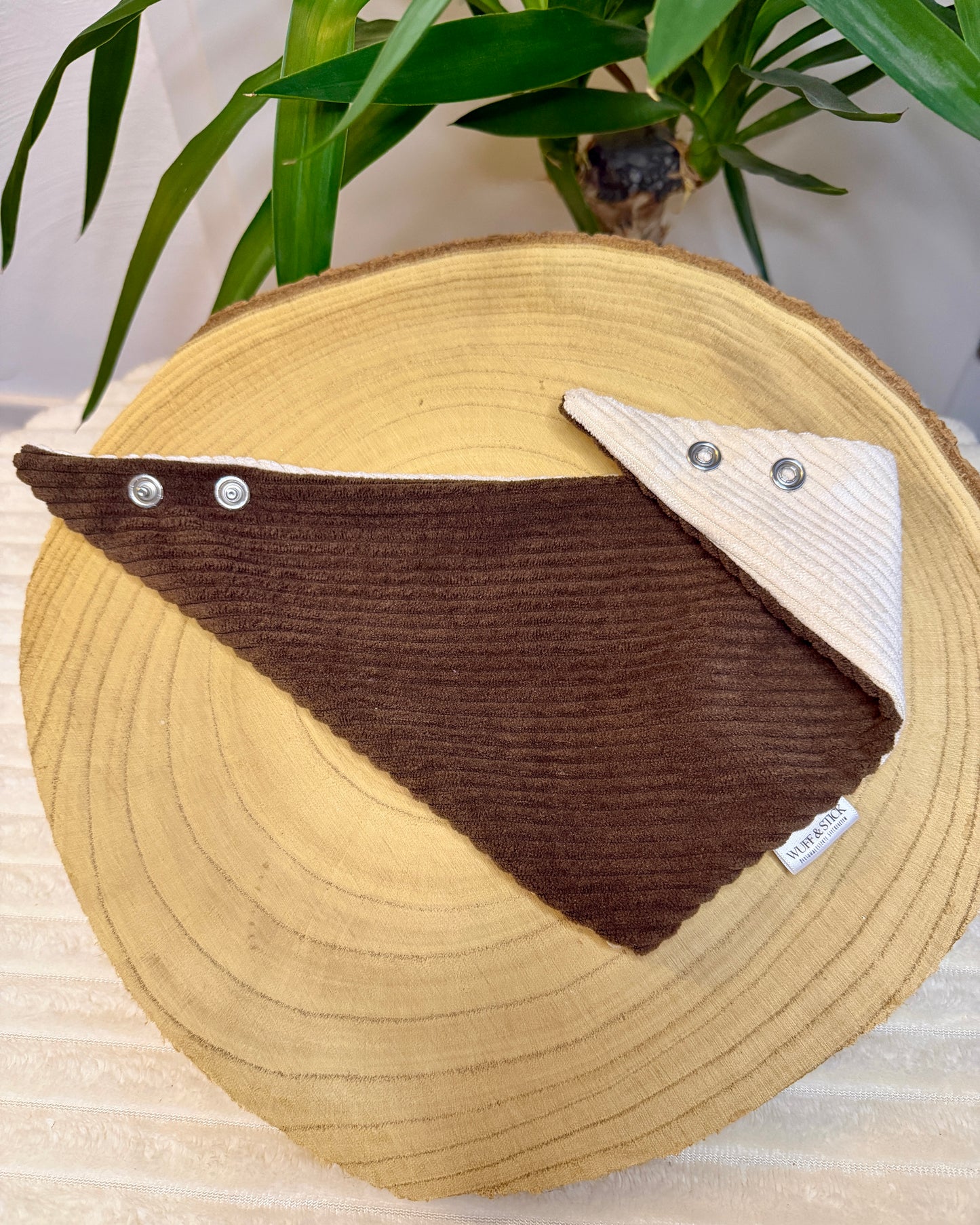 Wendehalstuch „Browny“