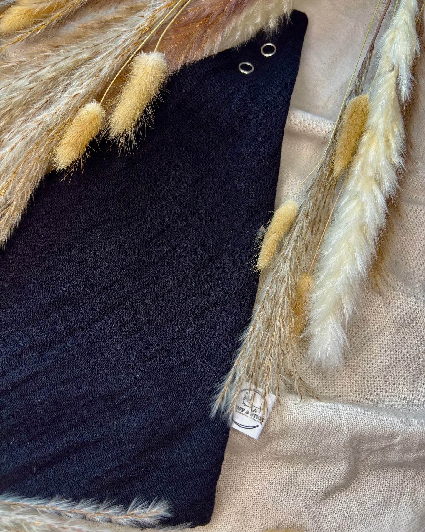 Halstuch Musselin „Blacky“ personalisiert