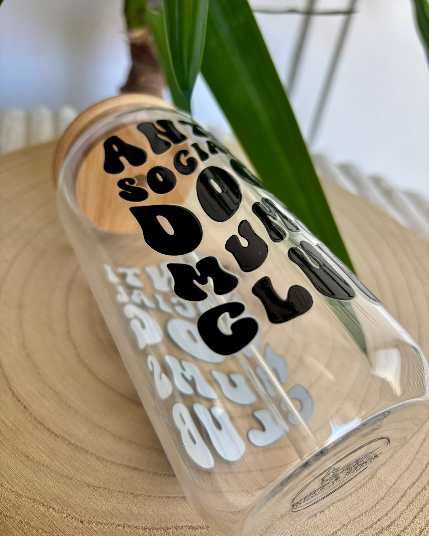 Trinkglas „ Anti Social Dog Mums Club“